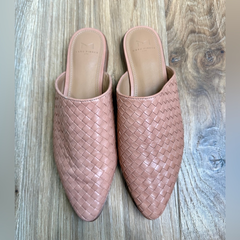 Marc Fisher Blush Woven Leather Pointed Toe Mule Flats Size 8M